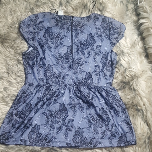 Beautiful H&M Top - Size M - Picture 2 of 4